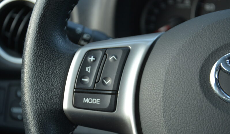 Toyota Yaris 1.00 Benzín SR voz 1. Majiteľ Top Stav full