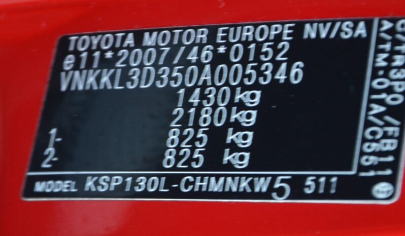 Toyota Yaris 1.00 Benzín SR voz 1. Majiteľ Top Stav full
