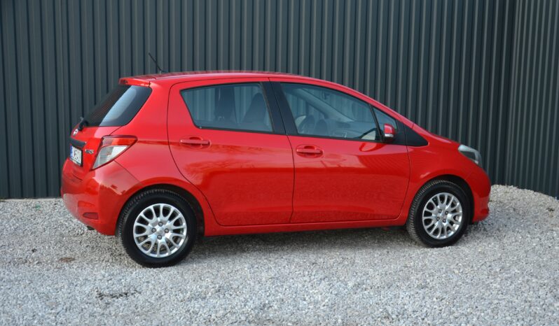Toyota Yaris 1.00 Benzín SR voz 1. Majiteľ Top Stav full