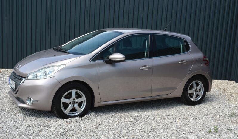 Peugeot 208 1.60 VTi, JBL hudba, nová TK a EK full