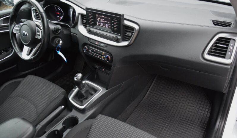 KIA Ceed 1.60 CRDi, SR. voz , Nové rozvody,  Servi.kniha full