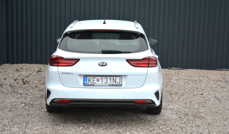 KIA Ceed 1.60 CRDi, SR. voz , Nové rozvody,  Servi.kniha full