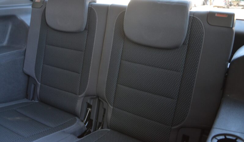 Volkswagen Touran 1.60 TDI , 1. majiteľ, Sr. voz, automat, 7 miest full