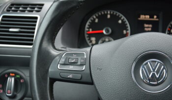 Volkswagen Touran 1.60 TDI , 1. majiteľ, Sr. voz, automat, 7 miest full