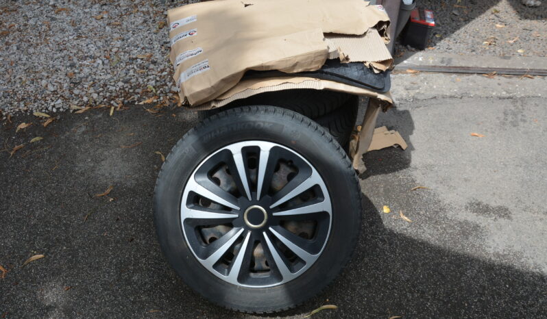 Volkswagen Touran 1.60 TDI , 1. majiteľ, Sr. voz, automat, 7 miest full