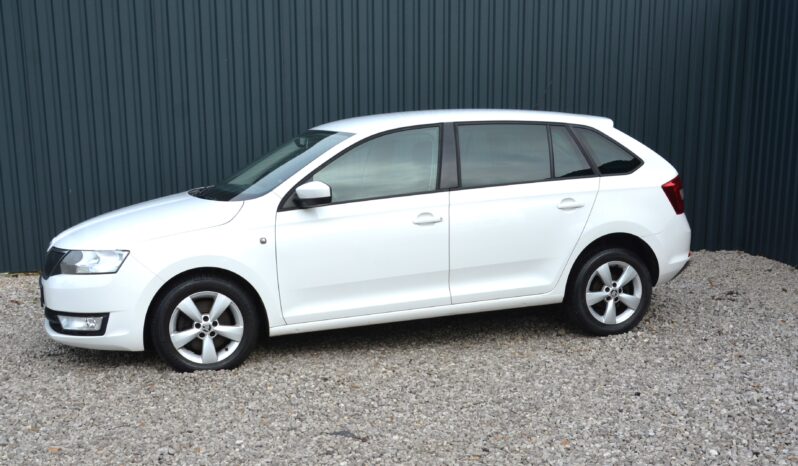 Škoda Rapid Spaceback 1.60 TDi DSG, SR voz, Po rozvodoch full