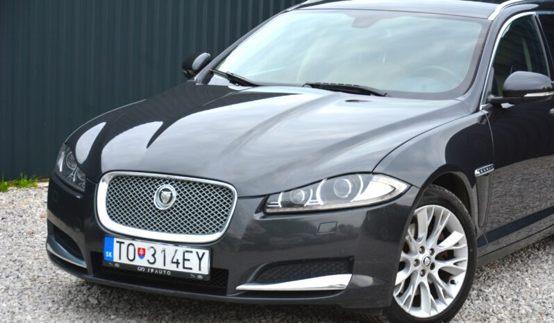 Jaguar XF 2.20 SportBrake, Servisná kniha full