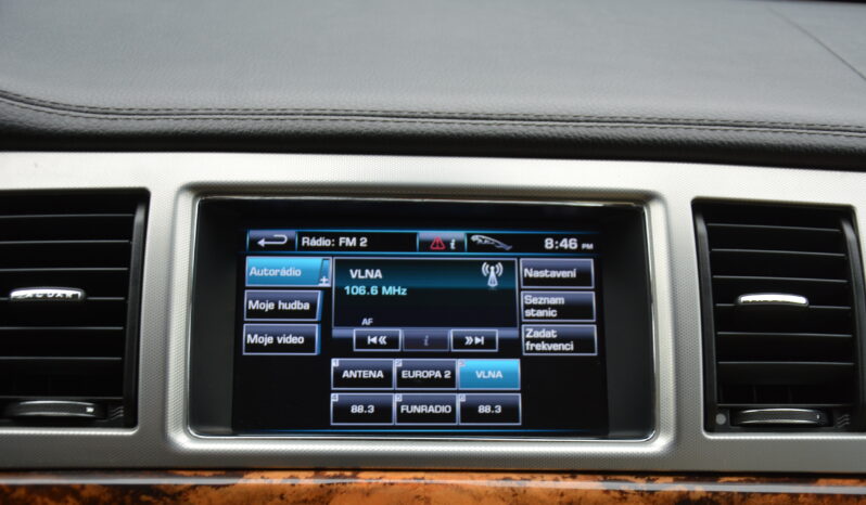 Jaguar XF 2.20 SportBrake, Servisná kniha full