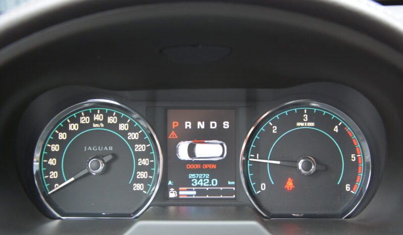 Jaguar XF 2.20 SportBrake, Servisná kniha full