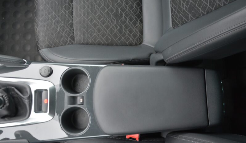 Peugeot 3008 1.60 Hdi, SR pôvod 1 majiteľ full