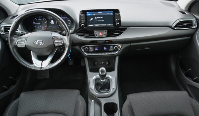 Hyundai i30 CW 1.60 CRDi Family SR 1Majiteľ full