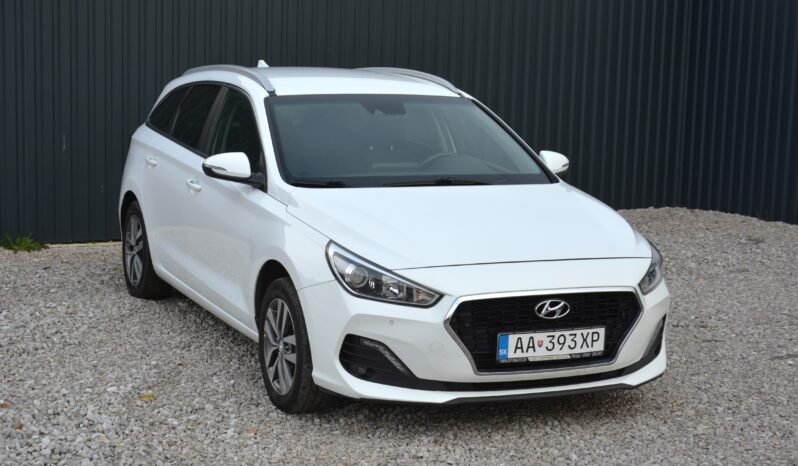 Hyundai i30 CW 1.60 CRDi Family SR 1Majiteľ full