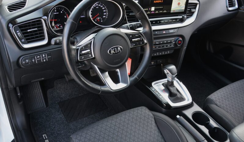 KIA Ceed 1.60 CRDi, GOLD, automat, SR voz, 1. majiteľ full