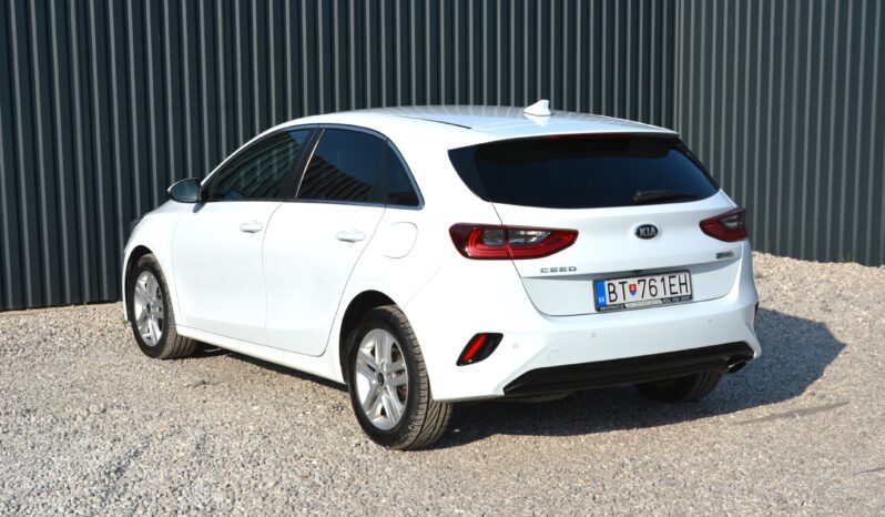 KIA Ceed 1.60 CRDi, GOLD, automat, SR voz, 1. majiteľ full