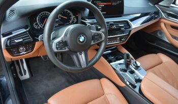 BMW rad 5 4.40 4×4 M550i, koža, mŕtvy uhol, head up full