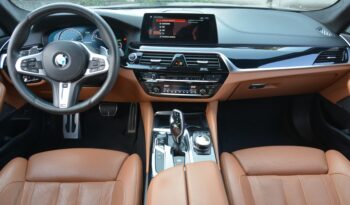 BMW rad 5 4.40 4×4 M550i, koža, mŕtvy uhol, head up full