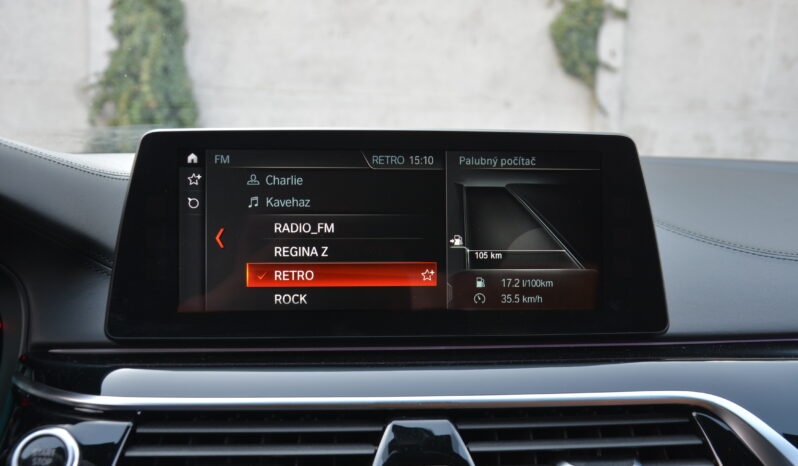 BMW rad 5 4.40 4×4 M550i, koža, mŕtvy uhol, head up full