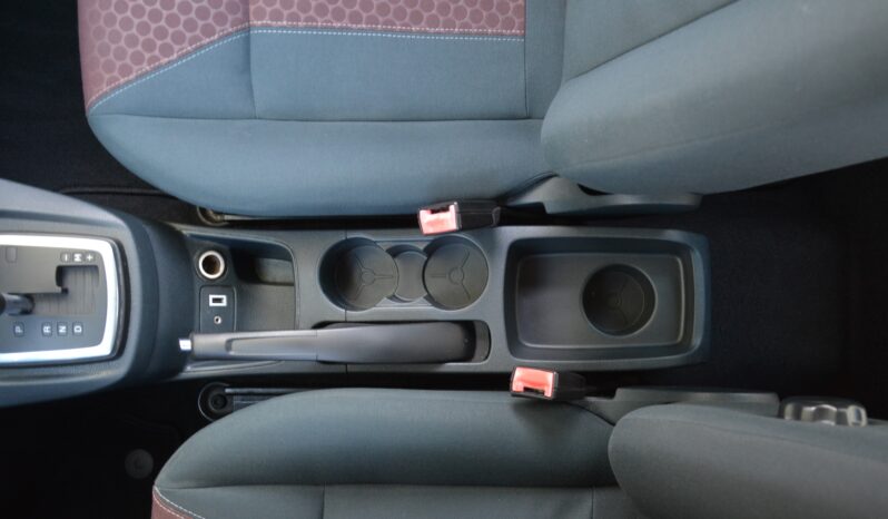 Ford Fiesta 1.40 i Titanium 1.majitelľ, SR voz, servisná kniha full