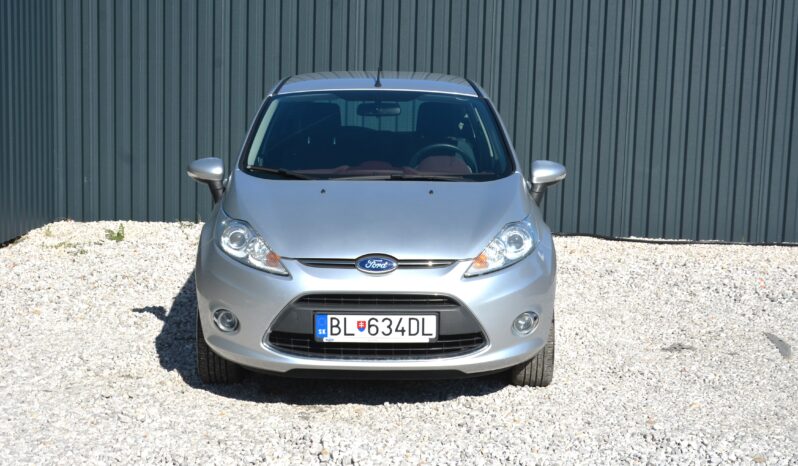 Ford Fiesta 1.40 i Titanium 1.majitelľ, SR voz, servisná kniha full