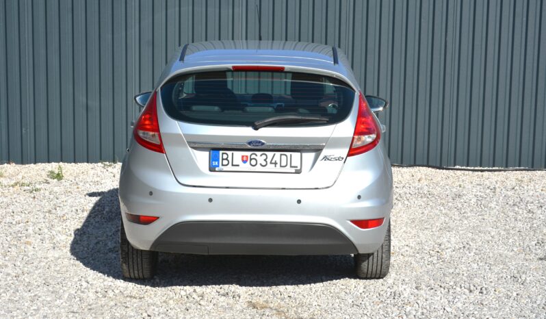 Ford Fiesta 1.40 i Titanium 1.majitelľ, SR voz, servisná kniha full