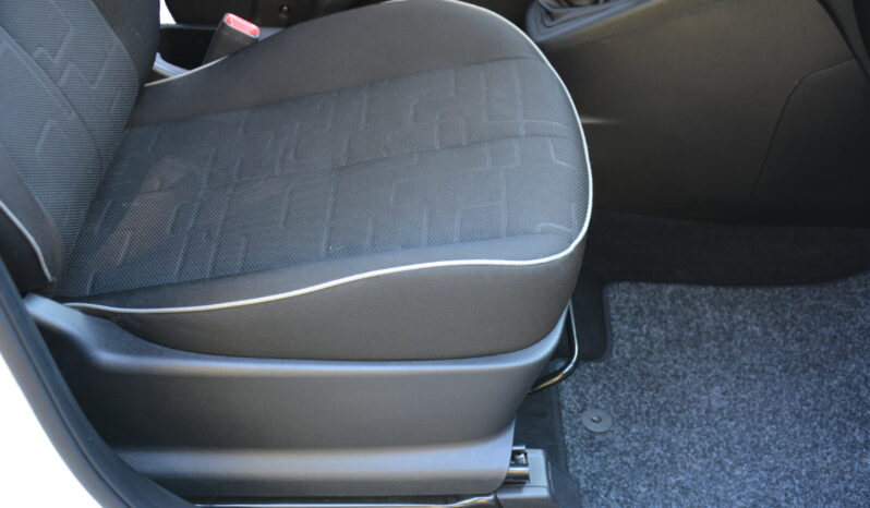 KIA Venga 1.40 benzín, SR. voz, full