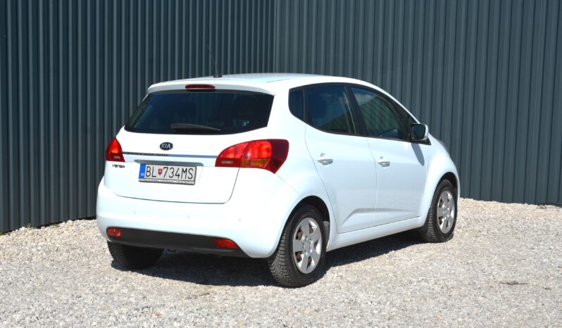 KIA Venga 1.40 benzín, SR. voz, full