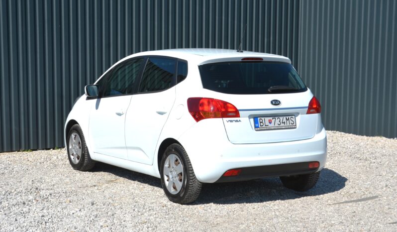 KIA Venga 1.40 benzín, SR. voz, full
