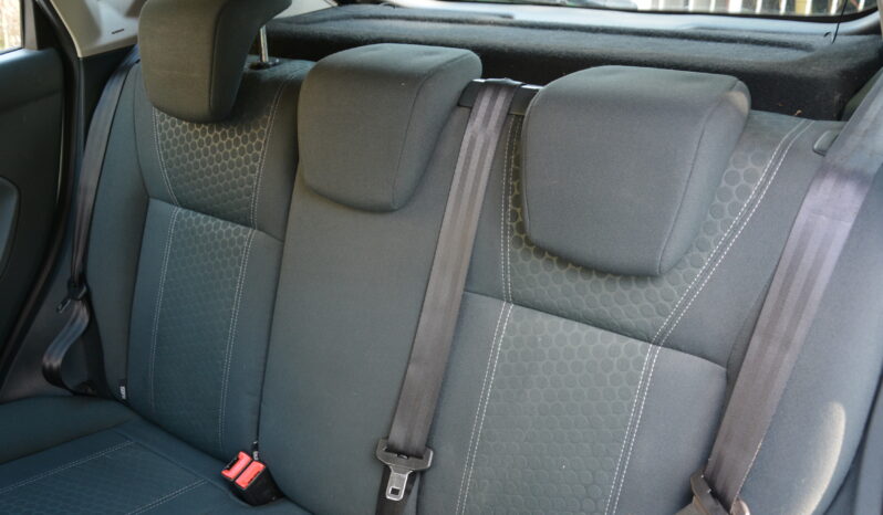 Ford Fiesta 1.40 Benzin Slovák Automat full