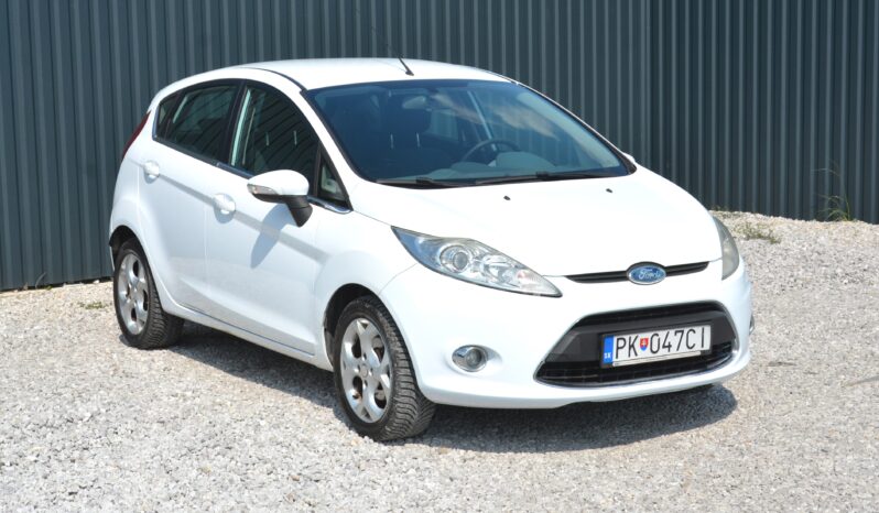 Ford Fiesta 1.40 Benzin Slovák Automat full