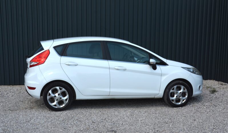 Ford Fiesta 1.40 Benzin Slovák Automat full