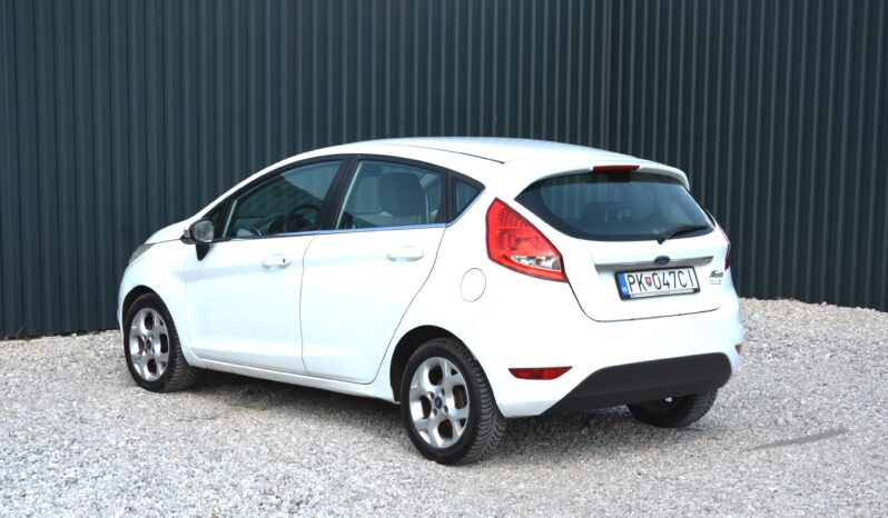 Ford Fiesta 1.40 Benzin Slovák Automat full