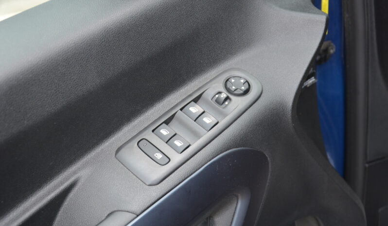 Peugeot Rifter 1.50 BlueHdi Allure TOP stav SR full