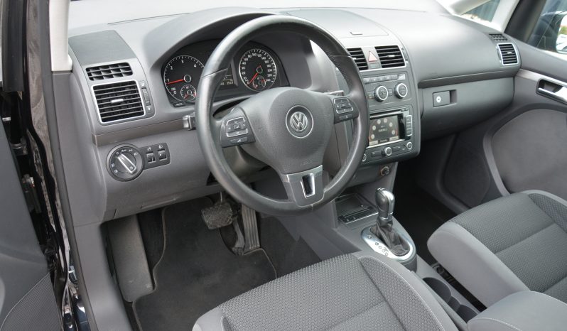 Volkswagen Touran 1.60 TDI DSG Skvely stav full