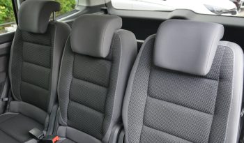 Volkswagen Touran 1.60 TDI DSG Skvely stav full