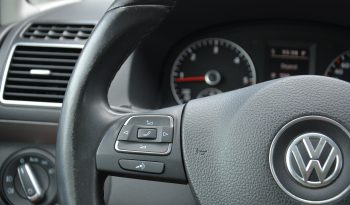 Volkswagen Touran 1.60 TDI DSG Skvely stav full