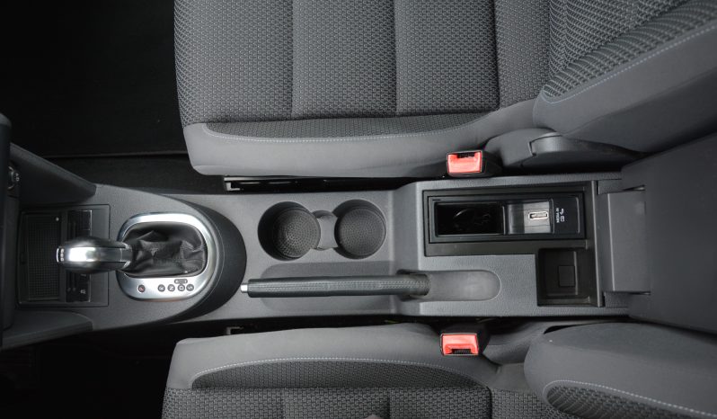 Volkswagen Touran 1.60 TDI DSG Skvely stav full