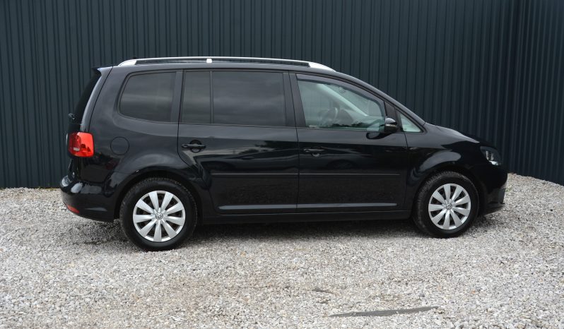 Volkswagen Touran 1.60 TDI DSG Skvely stav full