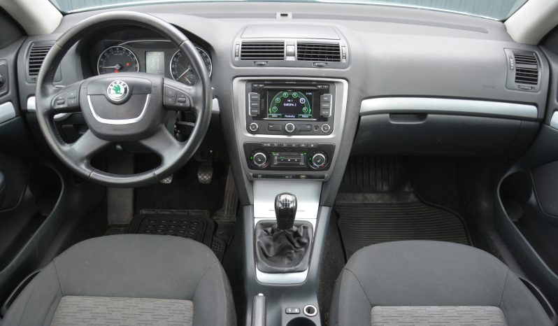 Škoda Octavia Combi 2.00 TDi full