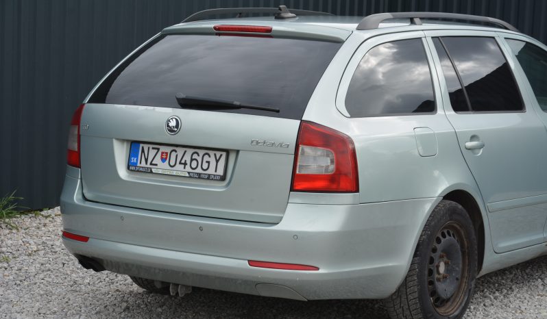 Škoda Octavia Combi 2.00 TDi full