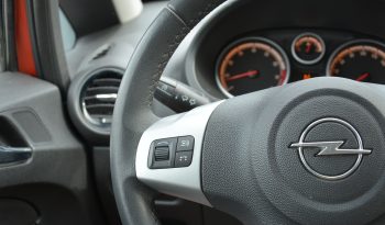 Opel Corsa 1.20 benzín, SR. voz. automat full