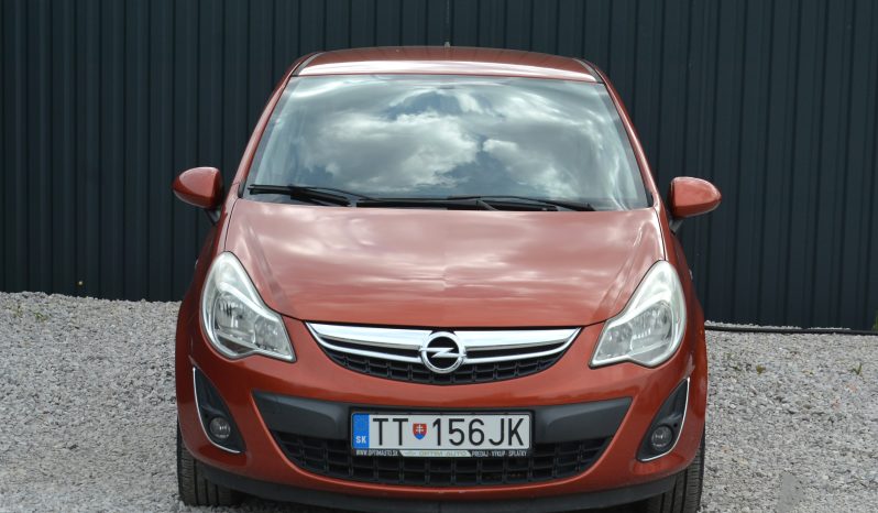 Opel Corsa 1.20 benzín, SR. voz. automat full