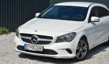 Mercedes CLA  SR. voz, benzín full