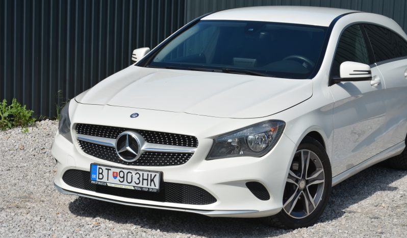 Mercedes CLA  SR. voz, benzín full