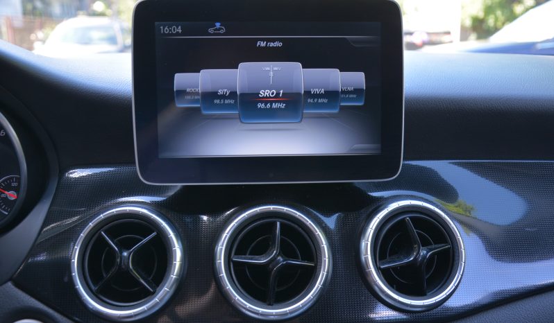 Mercedes CLA  SR. voz, benzín full