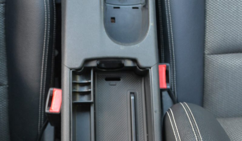 Mercedes CLA  SR. voz, benzín full