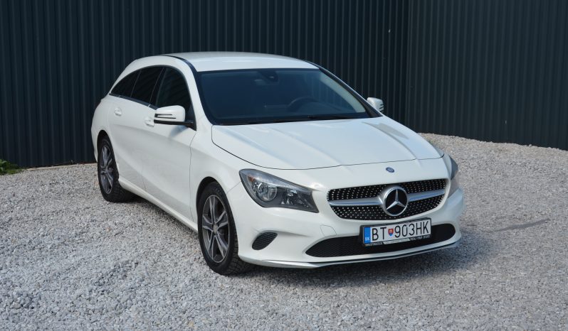 Mercedes CLA  SR. voz, benzín full