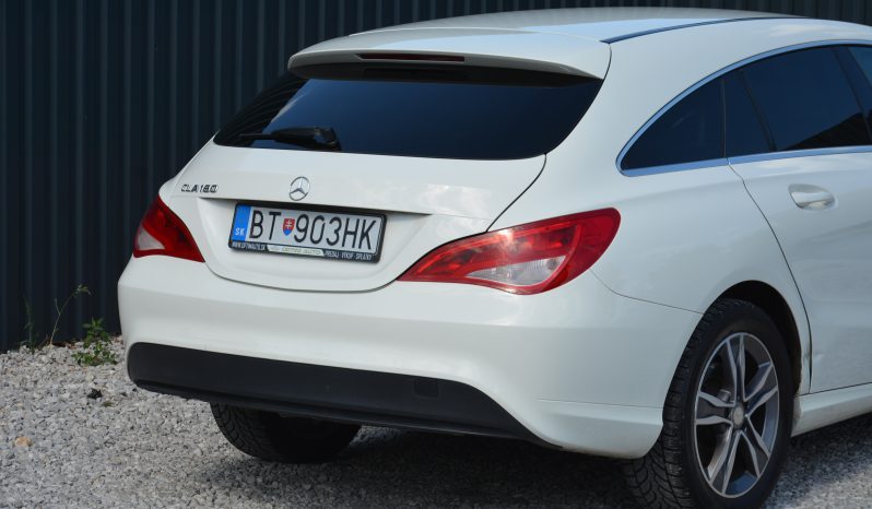 Mercedes CLA  SR. voz, benzín full