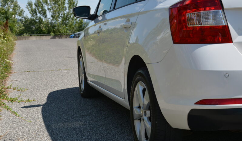 Škoda Rapid Spaceback 1.60 TDi DSG, SR voz, Po rozvodoch full