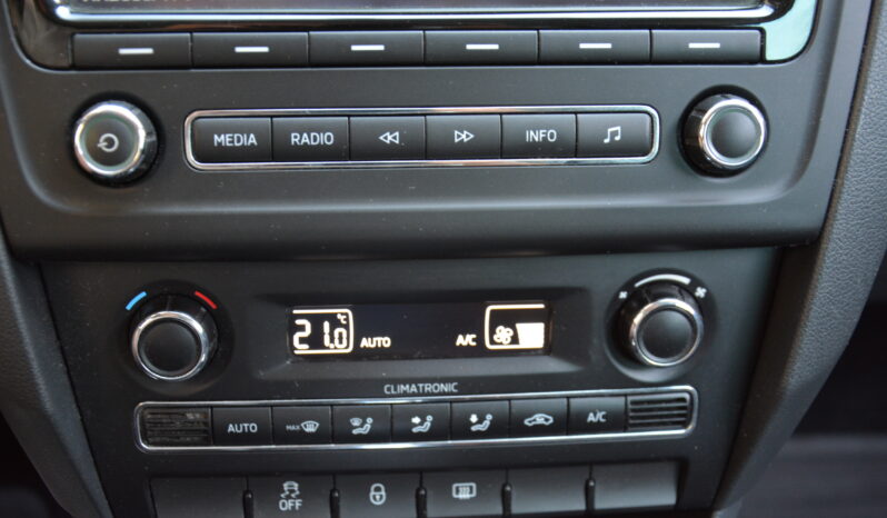 Škoda Rapid Spaceback 1.60 TDi DSG, SR voz, Po rozvodoch full