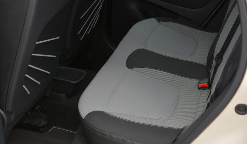 Renault Captur 1.20 TCe Zen Slovák, Servisná historia, Automat! full